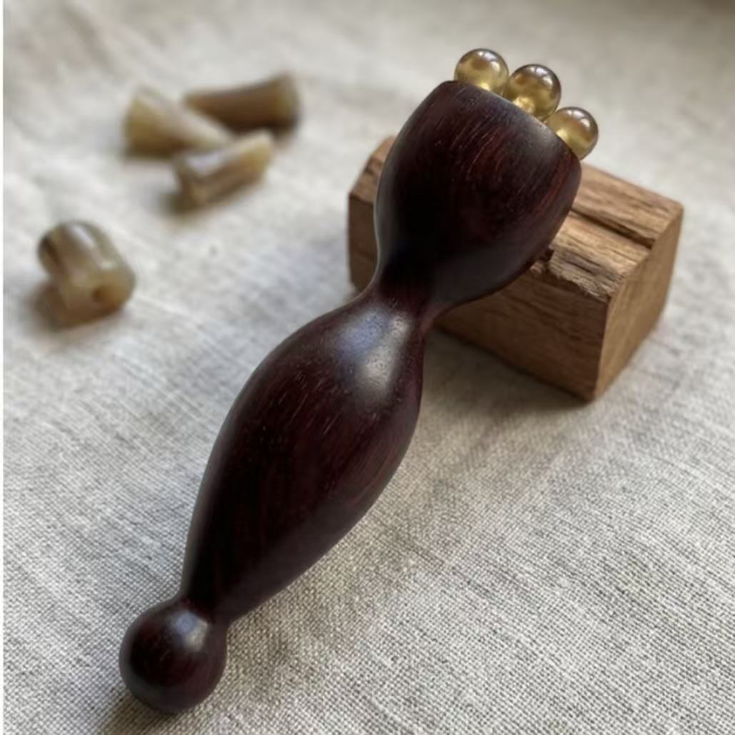 ZenEye Acupoint Wand – Rosewood Handle & Goat Horn | Free Oil