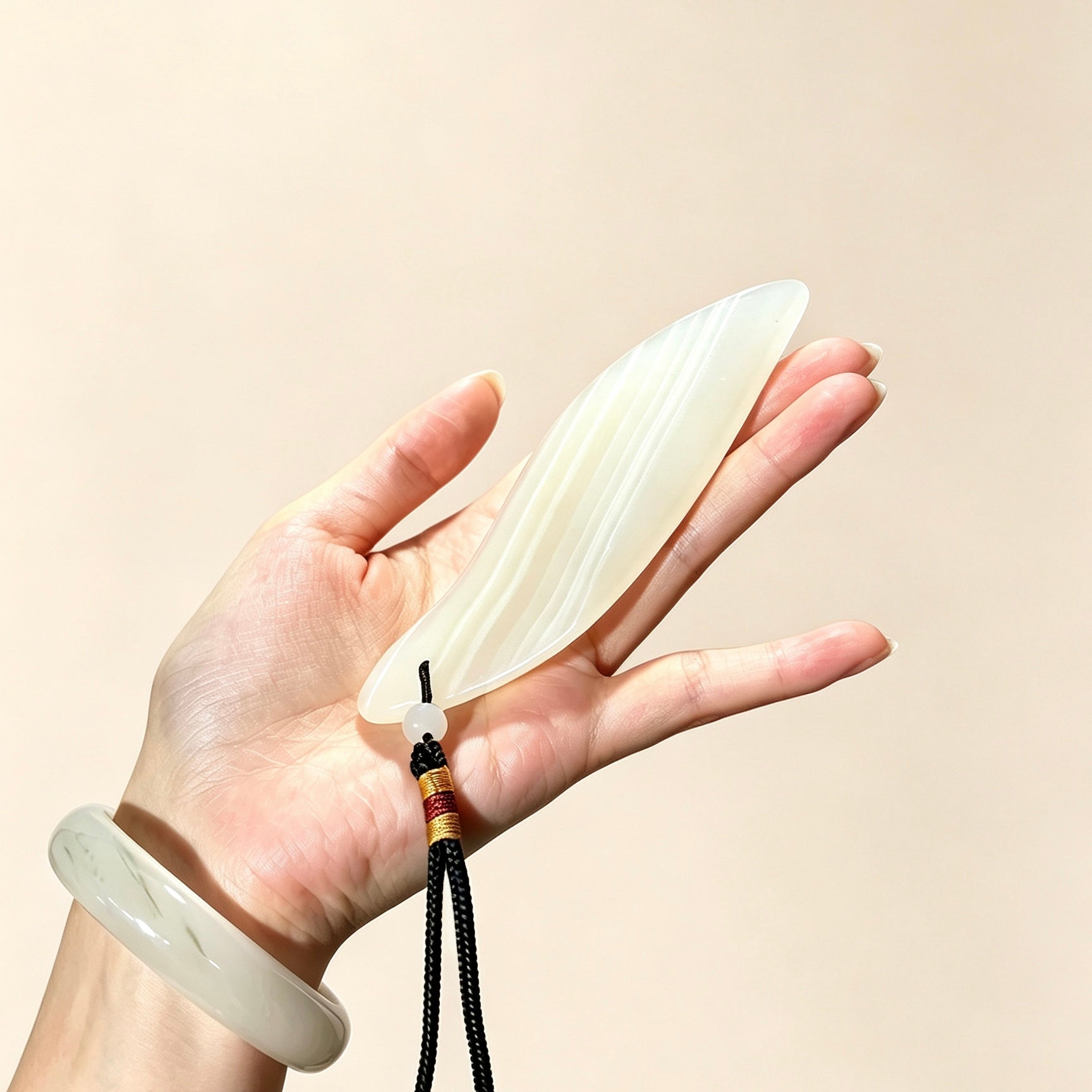 Xiuyu Jade Gua Sha Board – Hand-Carved Natural Jade Facial Massage Tool